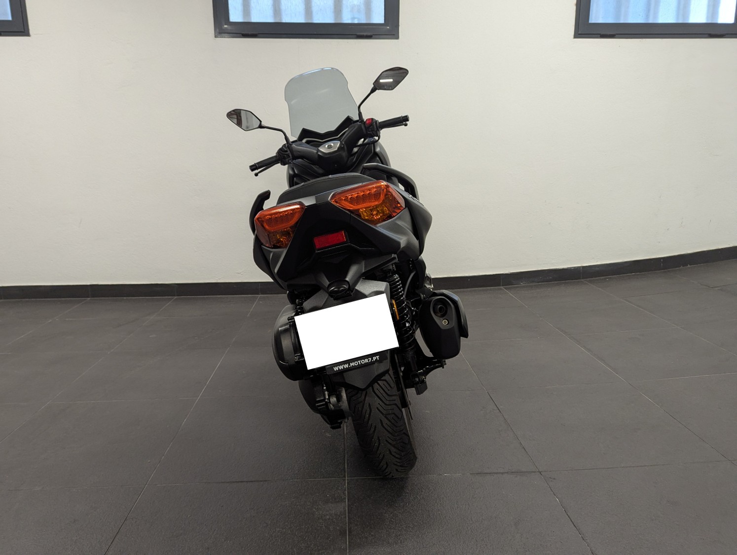 YAMAHA XMAX300