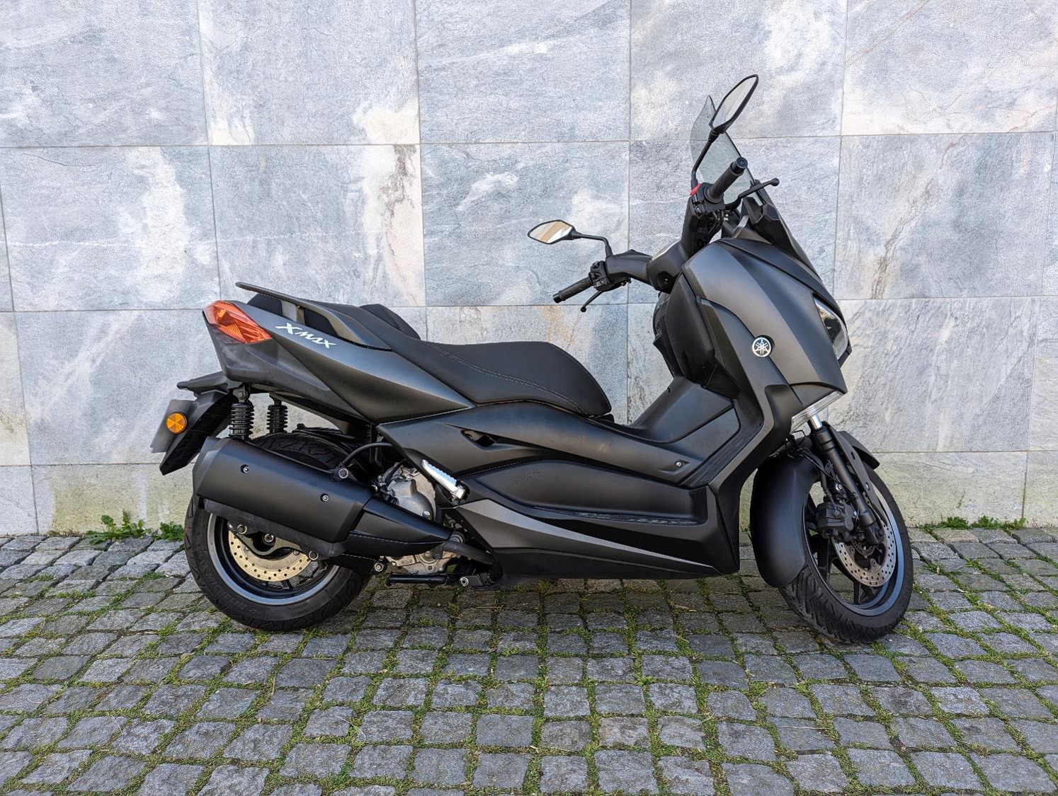 YAMAHA XMAX 300