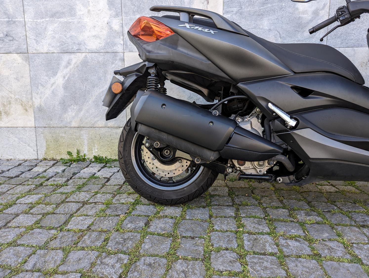 YAMAHA XMAX 300