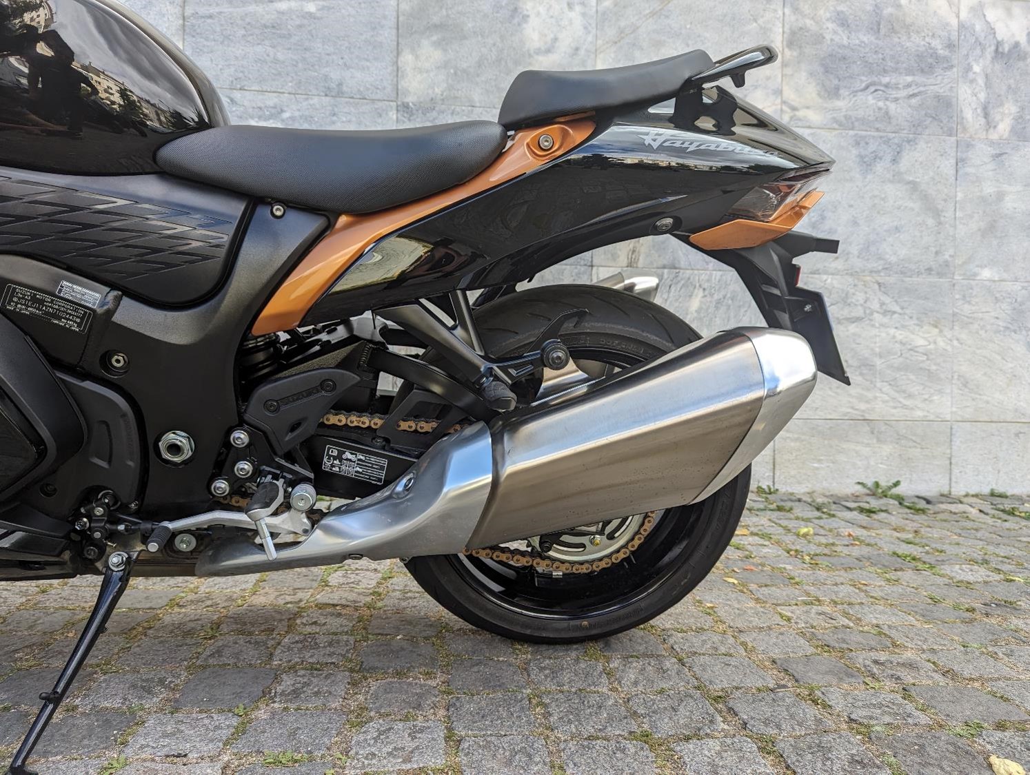 SUZUKI GSX1300 HAYABUSA