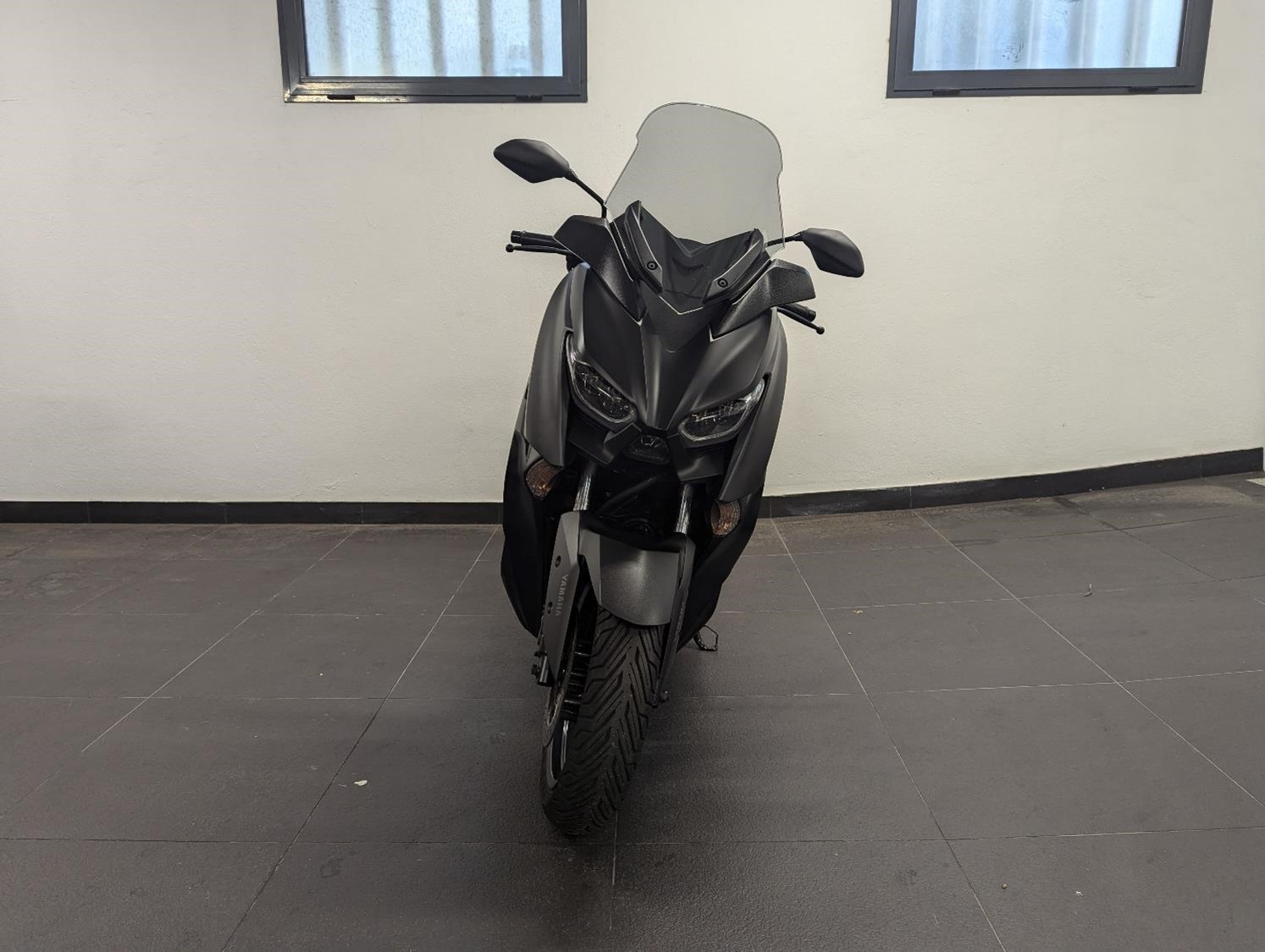 YAMAHA XMAX300