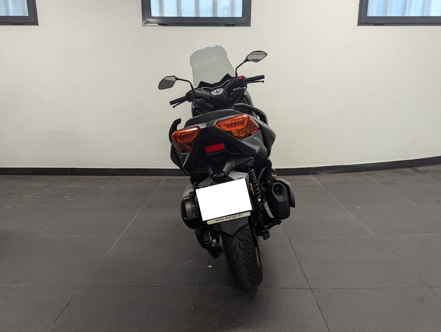 YAMAHA XMAX300