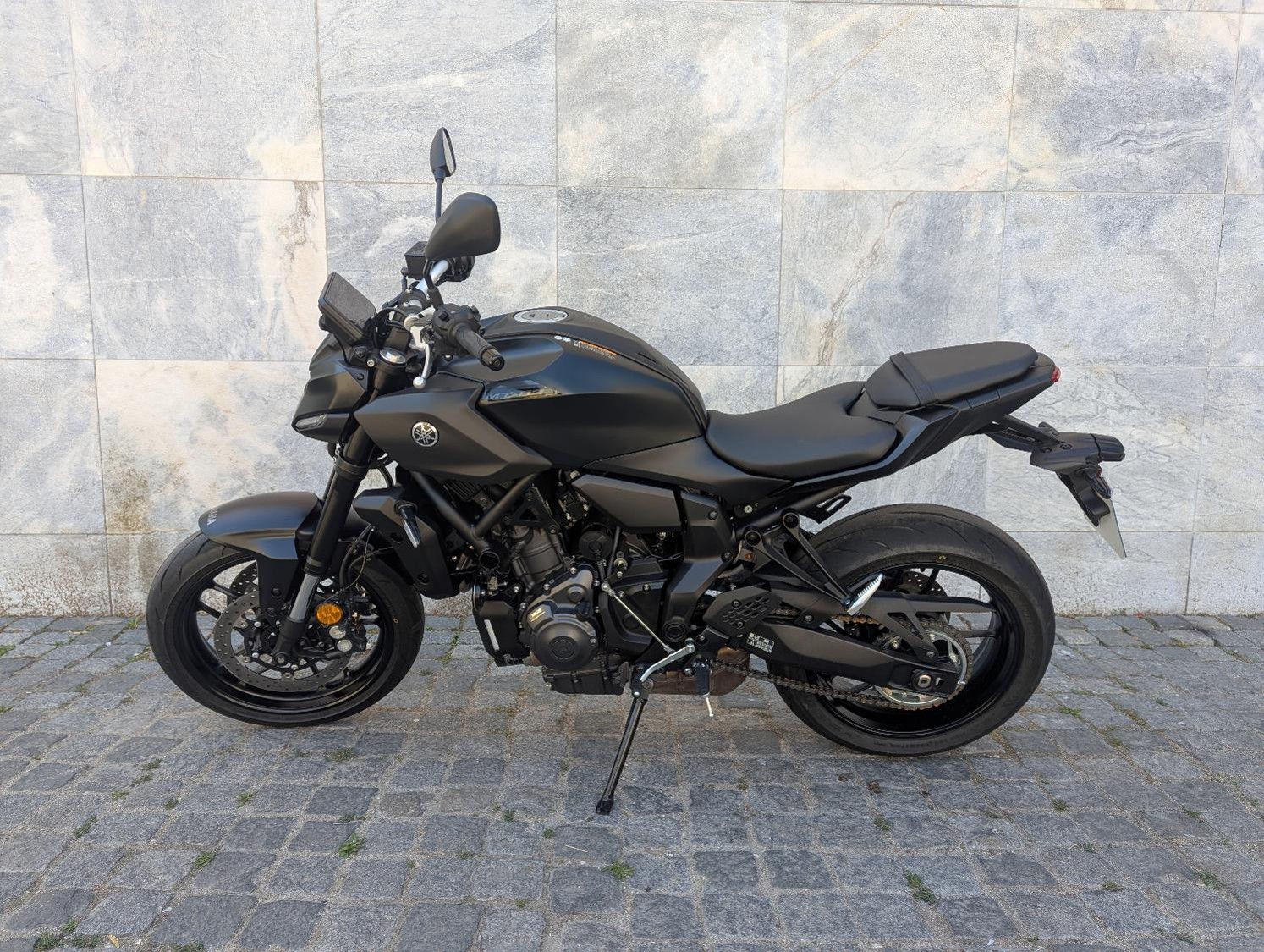 YAMAHA MT-07 – Moto de Serviço